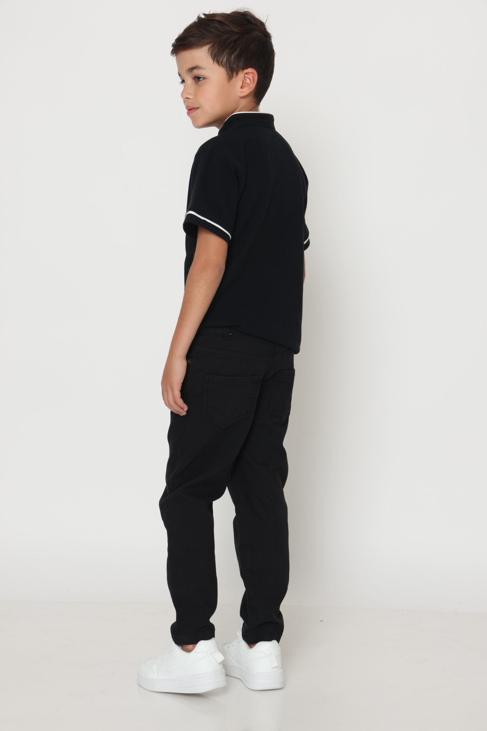 משנית אחורה מכנסיים