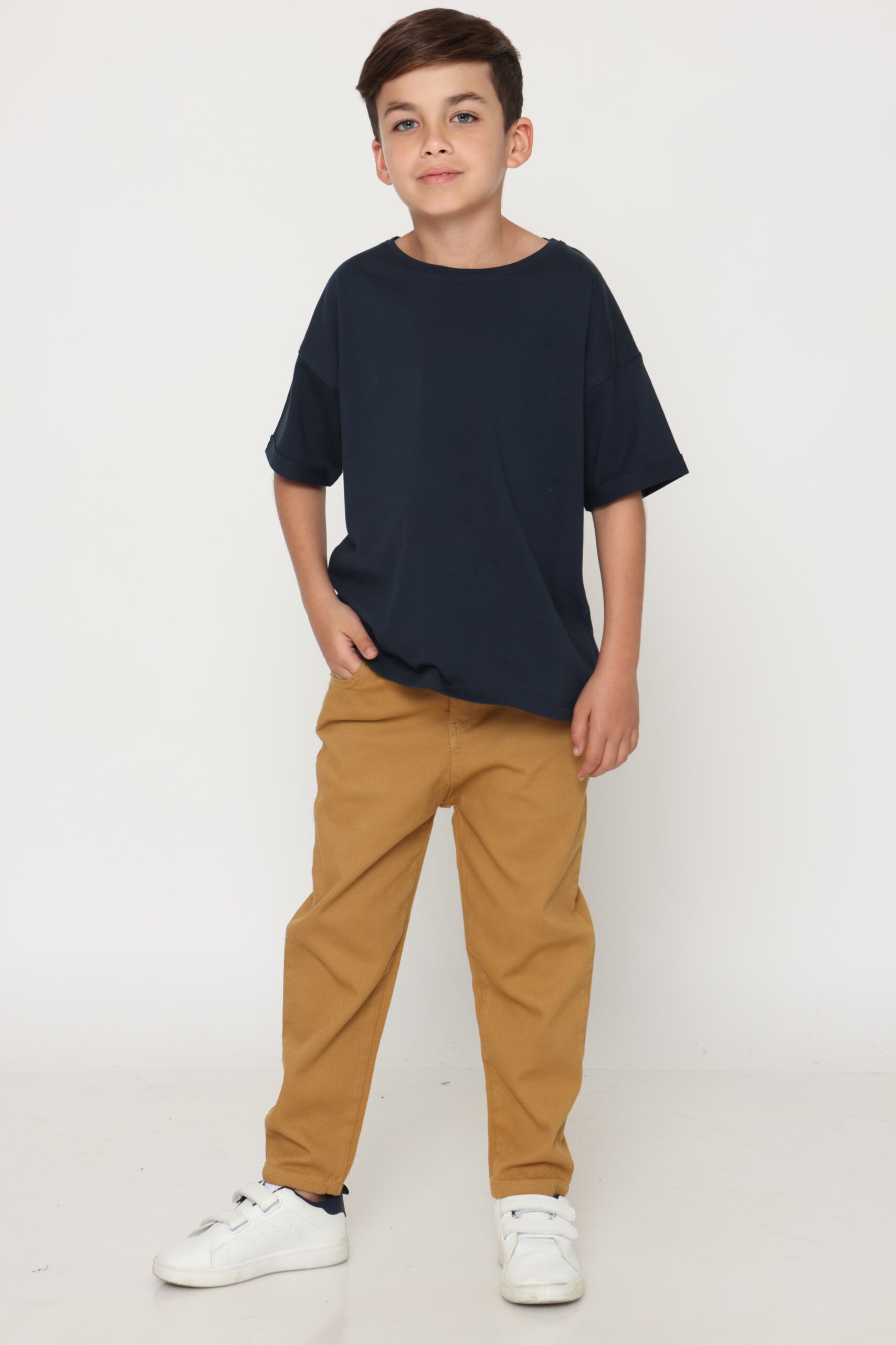 משנית מכנס וחולצה